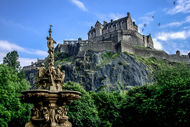 Edinburgh Castle & The Ross Fountain, Edinburgh, Lothian and Fife