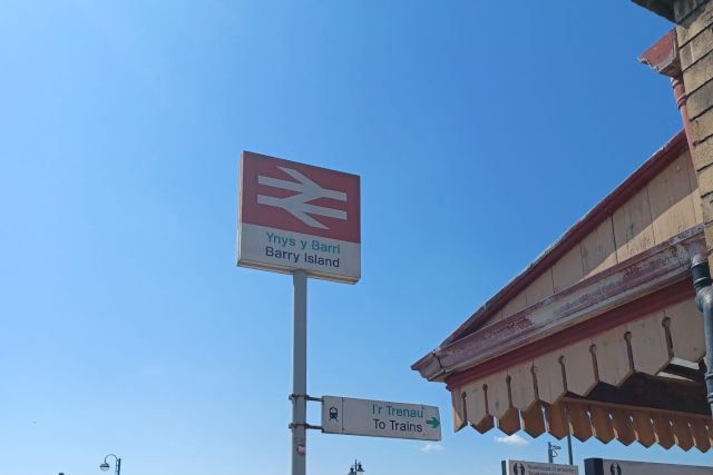 Barry Island Train Station