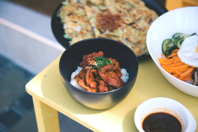 a bowl of marinated bulgogi