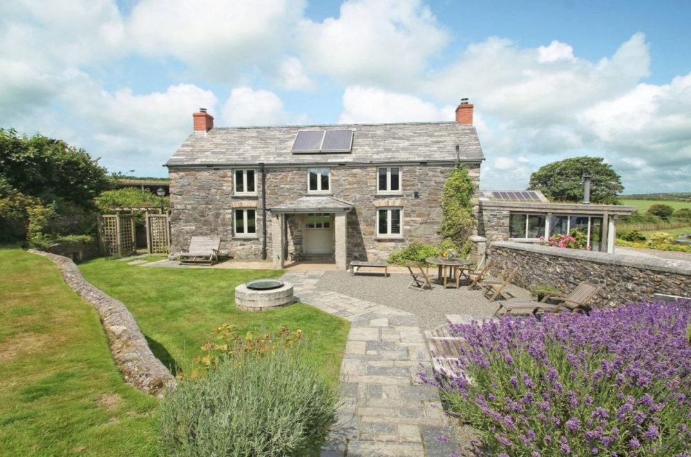 Places to Stay in Tintagel & Where to Visit | Sykes Cottages